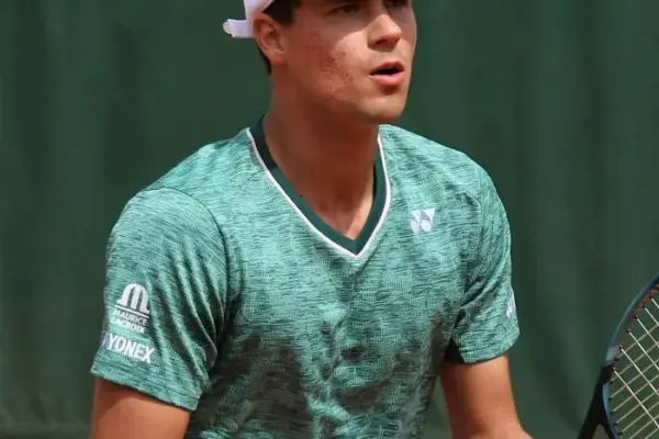 Daniel Altmaier vs Hugo Gaston: Altmaier’s Consistency on Clay Gives Him the Edge